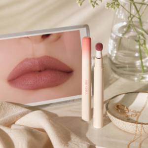 JUDYDOLL Cushion Matte Lock Lip Cream in G204 Taro Haze with cushion applicator and matte finish.