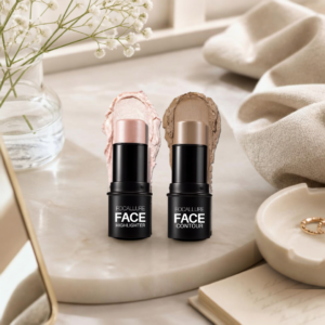 FOCALLURE moisturizing highlighter for adding a luminous glow and brightening the look of the complexion.